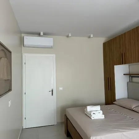 Golem, Durres Διαμέρισμα Golem (Tirana)