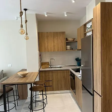 Golem, Durres Apartament Golem (Tirana)