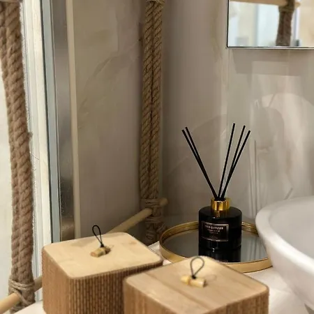 Golem, Durres Apartman